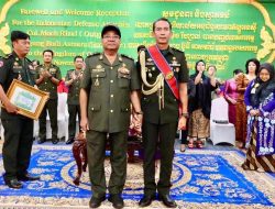 Athase Pertahanan RI Terima Penghargaan Dari Pemerintah Kerajaan Kamboja