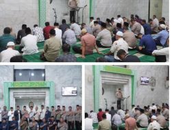 Jumat Curhat, Kapolres Metro Jakarta Utara Ajak Warga Jalin Kebersamaan di Masjid Baiturrahman Ancol