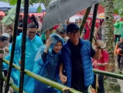 Kisah Romantis di Tengah Kick Off HKSN 2024 : Momen Mesra Yandri dan Ratu Zakiah