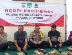 Melalui Ngopi Kamtibmas, Ajang Kapolsek Cipayung Silaturahmi Dengan Masyarakat