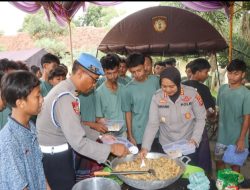 Kapolresta Cirebon Berikan Pelatihan Ekonomi Kreatif Membuat Nasi Goreng Untuk ABH