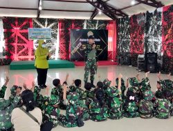 Dandim 1710/Mimika Sambut Dan Berikan Motivasi Kepada Siswa Siswi TK Kartika VI-31 Di Makodim