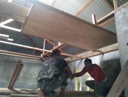 Satgas TMMD 123 Kodim 1510/Sula Mulai Pasang Kusen Pintu dan Jendela RTLH