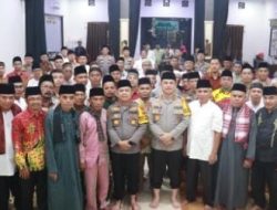Kapolres Pelalawan Jalin Silaturahmi Perkuat Persatuan AKBP Afrizal Asri SIK Buka Bersama Dengan Masyarakat Minang Pelalawan