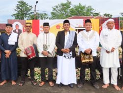 Dandim 1710/Mimika Laksanakan Sholat Idul Fitri di Lapangan Polres Mimika