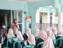 Polresta Cirebon Gelar Jum’at Curhat di Desa Cipeujeuh Kulon