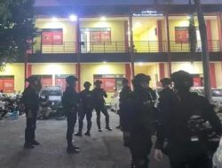 Brimob Polda Metro Jaya Siaga Antisipasi Bentrokan Ormas di Penjaringan Jakarta Utara