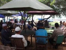 Kapolres Kepulauan Seribu Gelar Jumat Curhat di Pulau Lancang, Dengarkan Keluhan Warga dan Imbau Jaga Kamtibmas