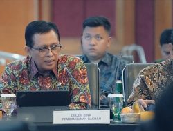 Pemerintah Bahas Skema Pengadaan Guru Sekolah Rakyat