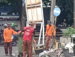 Respon Cepat Laporan Pedagang Kuliner STS, Lurah Sunter Agung, Teguh Subroto Mediasi Pengurus Rw dan Pedagang Kuliner STS