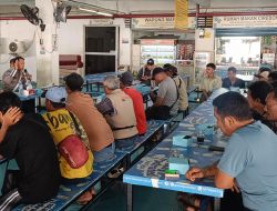 Satlantas Polres Pelabuhan Tanjung Priok Sapa Pengemudi: Ngopi, Edukasi, dan Komitmen Keselamatan Lalu Lintas”