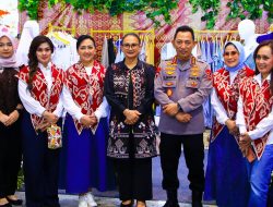 Kapolri Tinjau Bazar Kreasi Bhayangkari Nusantara 2025, Dorong Pertumbuhan UMKM