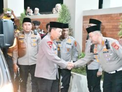Kapolri Hadiri Haul Ponpes Buntet Pesantren Cirebon, Sebut Polri-Ulama Saling Melengkapi dalam Menjaga Persatuan dan Kesatuan Bangsa