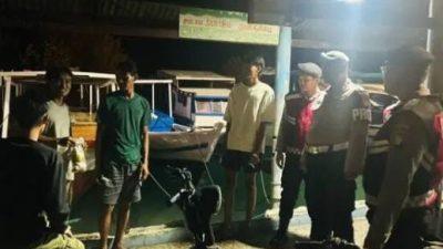 Polisi Baik Humanis, Polsek Kepulauan Seribu Utara Patroli Malam Himbau Warga Tidak Main Judi Online