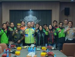 Polantas Menyapa Bersama Komunitas Ojek Online, Kakorlantas Ingatkan Keselamatan di Jalan Utama