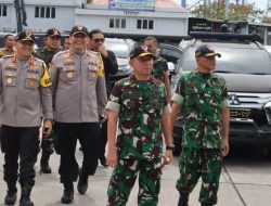 Presiden RI Prabowo Subianto Tinjau Kekuatan Maritim TNI AL & Anugerahkan Kenaikan Pangkat di Mako Kolinlamil Jakarta