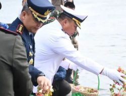 Kenang Jasa Para Pahlawan, Kodim 1710/Mimika Bersama Satuan TNI Di Mimika Gelar Upacara Tabur Bunga Dalam Rangka HUT Ke-80 TNI Tahun 2025