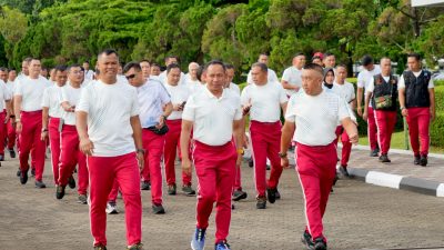 Olahraga Bersama, Panglima TNI Ajak Prajurit dan PNS TNI Jalani Pola Hidup Sehat