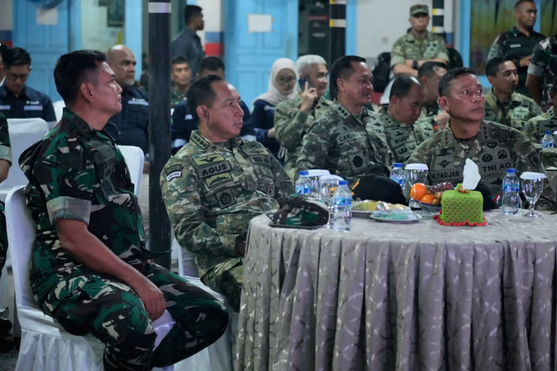 Panglima TNI Tinjau Latihan Terjun Malam di Bangka, Tingkatkan Kesiapsiagaan dan Pengamanan Wilayah