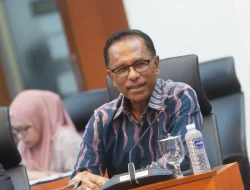 Profil Usman Husin Yang Desak Menhut Raja Juli Antoni Segera Mundur