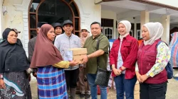 Respon Cepat Grup PT Arara Abadi Bersama PT Indah Kiat Salurkan Sambako dan Pakaian Layak