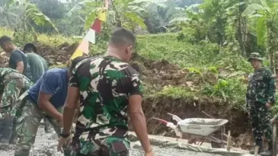 Kualitas Jadi Prioritas, Dandim 0607/Kota Sukabumi Tinjau Pengecoran Jalan 200 Meter TMMD 127.