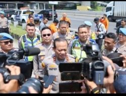 Kapolda Metro Jaya Hingga Kepala Basarnas Cek Pos Pelayanan Pengamanan Cikunir, Pastikan Arus Mudik Aman dan Lancar