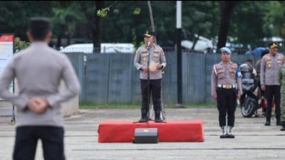 Wakapolda PMJ Minta Personel Layani Warga Secara Humanis di Pasar Murah Monas