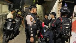 Patroli Brimob PMJ Dan Perintis Gagalkan Dugaan Tawuran di Cipinang Muara, Sajam dan Molotov Diamankan