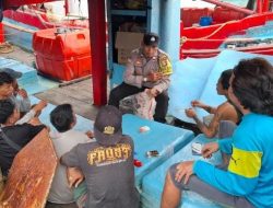 Polres Pelabuhan Tanjung Priok Tingkatkan Harkamtibmas, Polisi Sambangi ABK di Pelabuhan Muara Angke